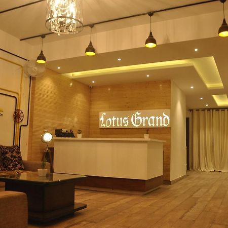 Lotus Grand Akm Hotel Kālka Екстериор снимка