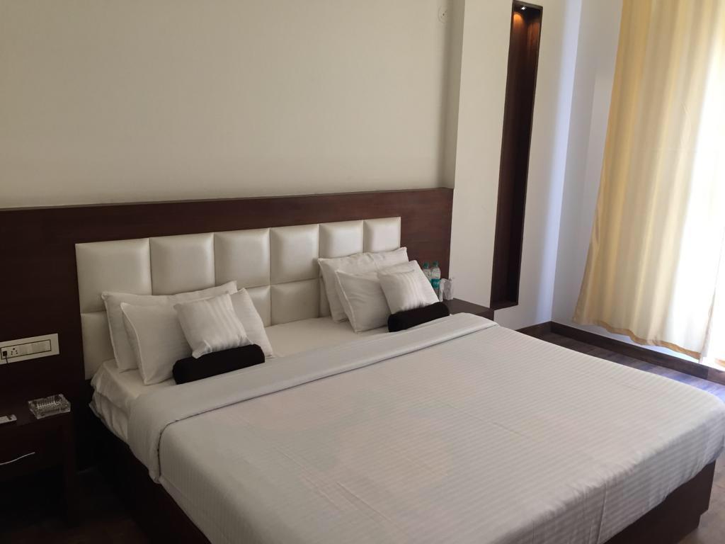 Lotus Grand Akm Hotel Kālka Екстериор снимка