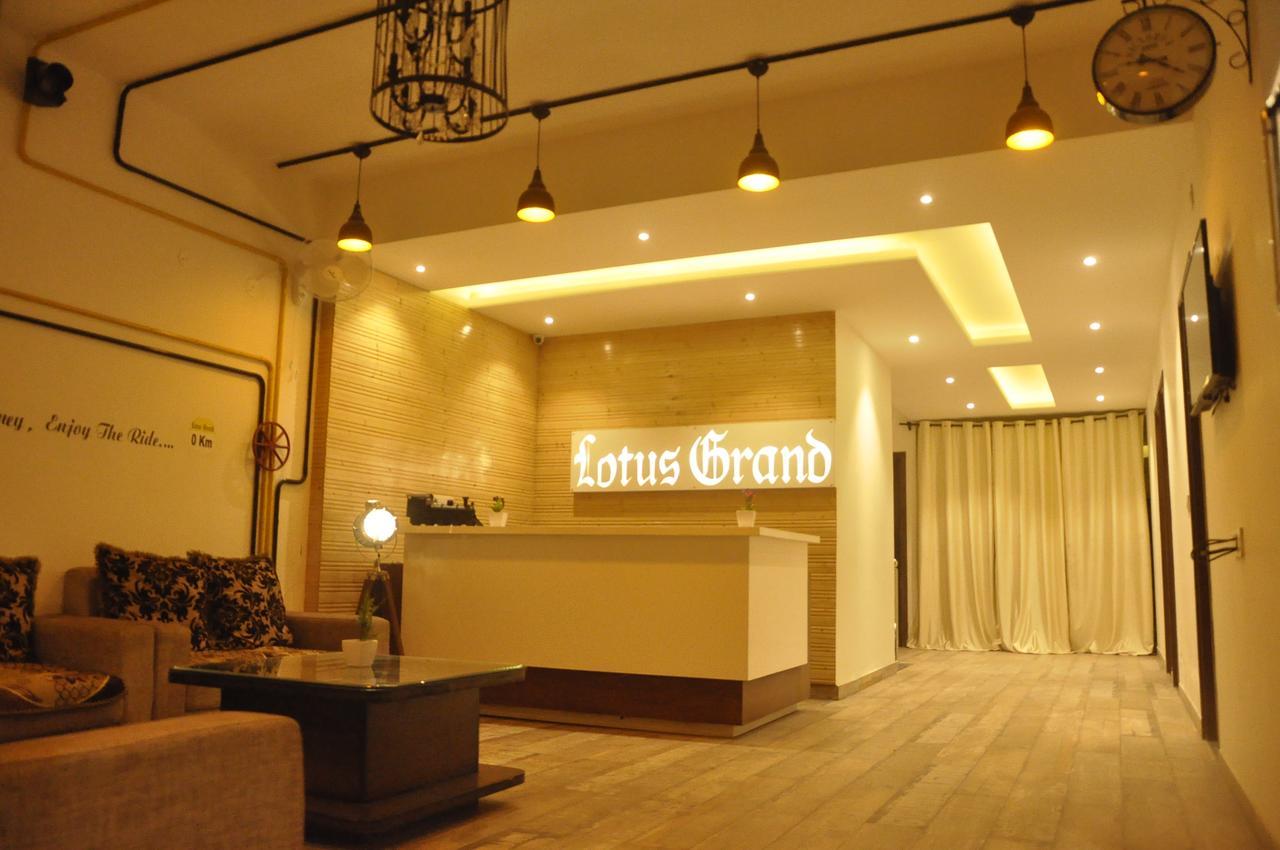 Lotus Grand Akm Hotel Kālka Екстериор снимка