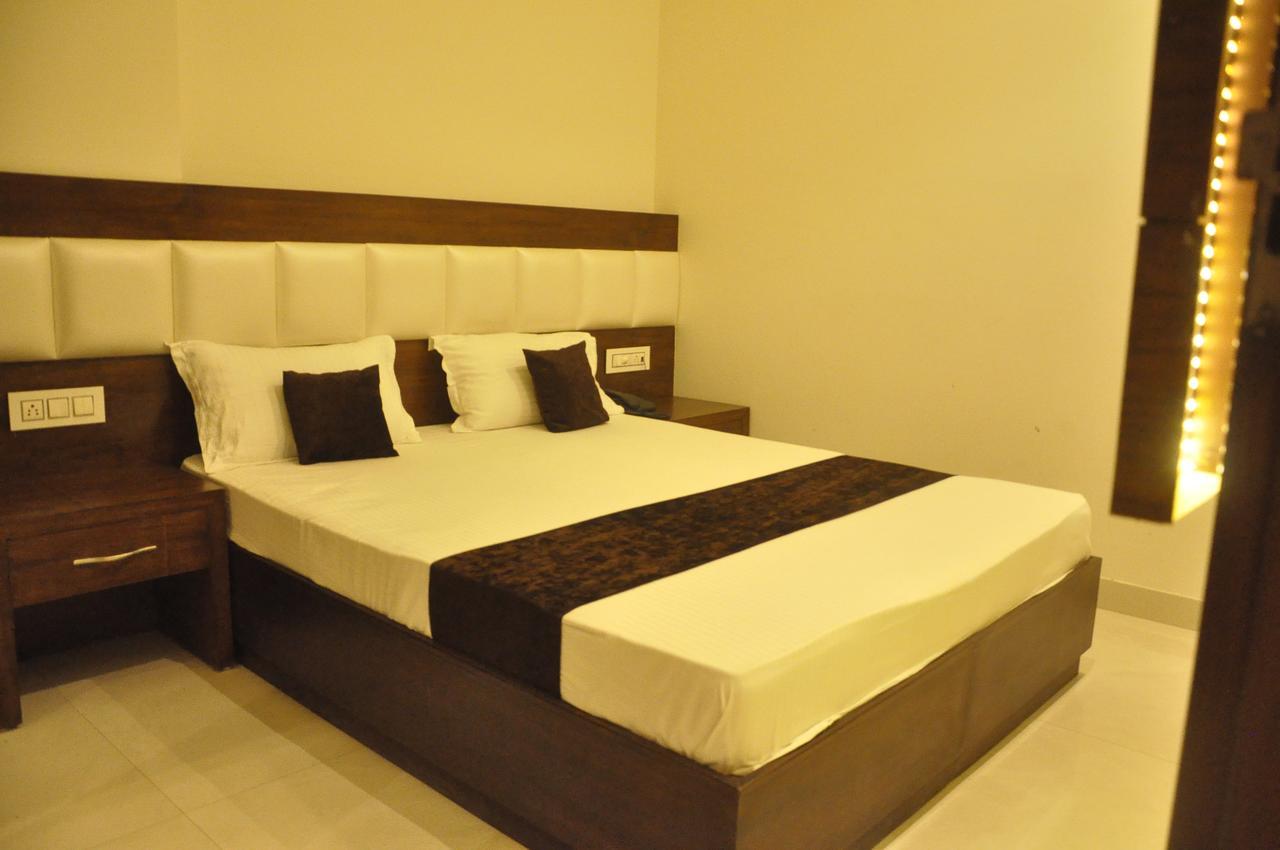 Lotus Grand Akm Hotel Kālka Екстериор снимка
