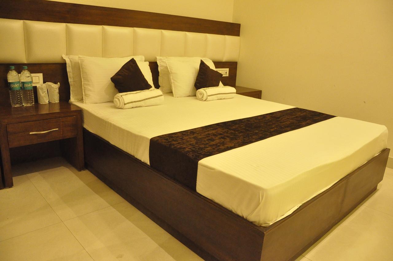 Lotus Grand Akm Hotel Kālka Екстериор снимка
